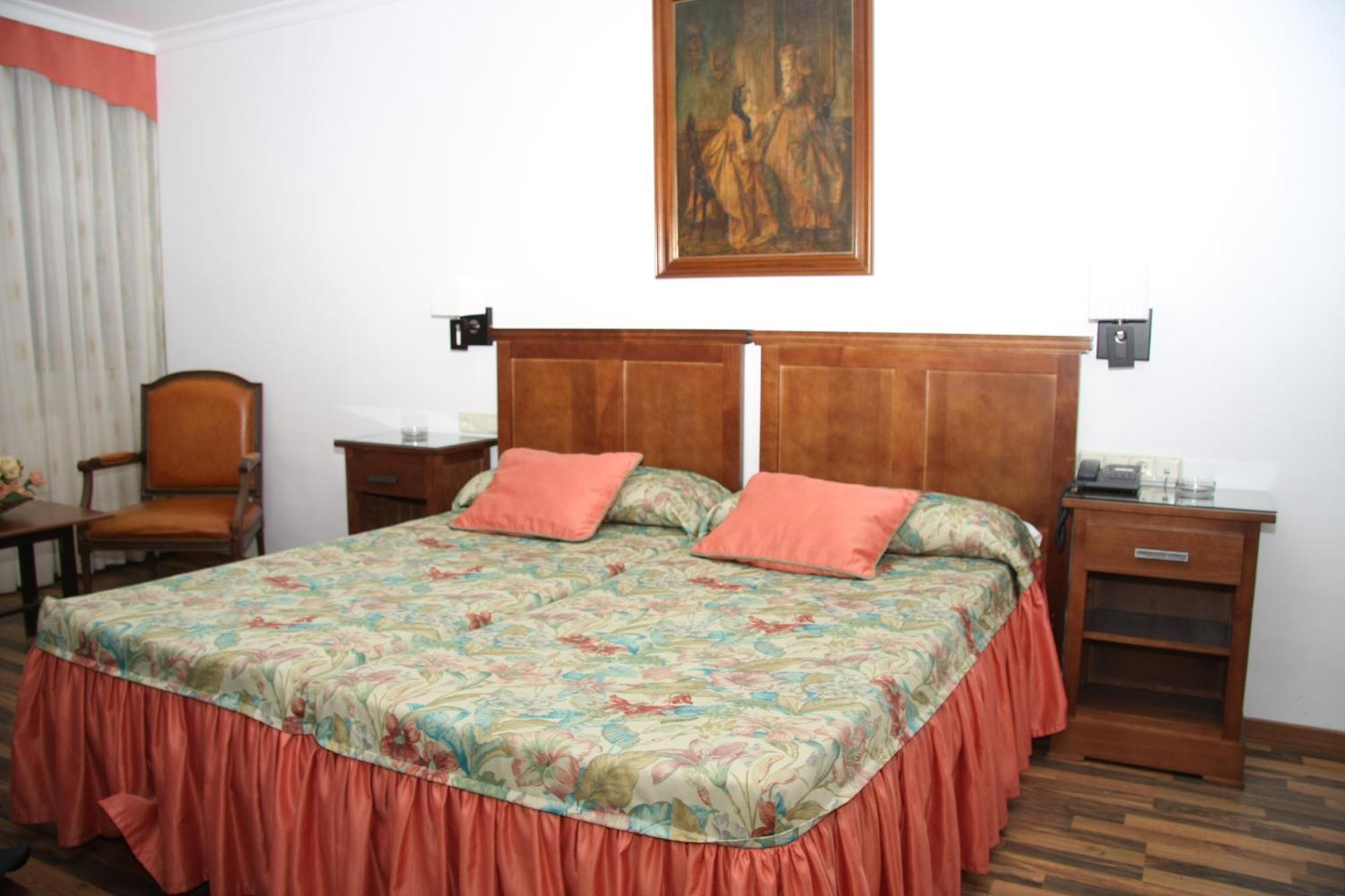 Hotel Mulhacen Guadix Bilik gambar