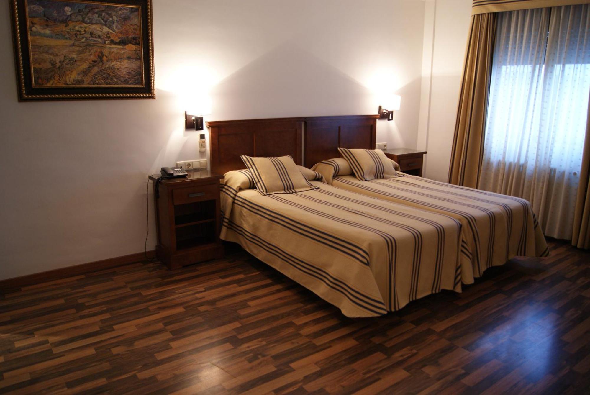 Hotel Mulhacen Guadix Bilik gambar