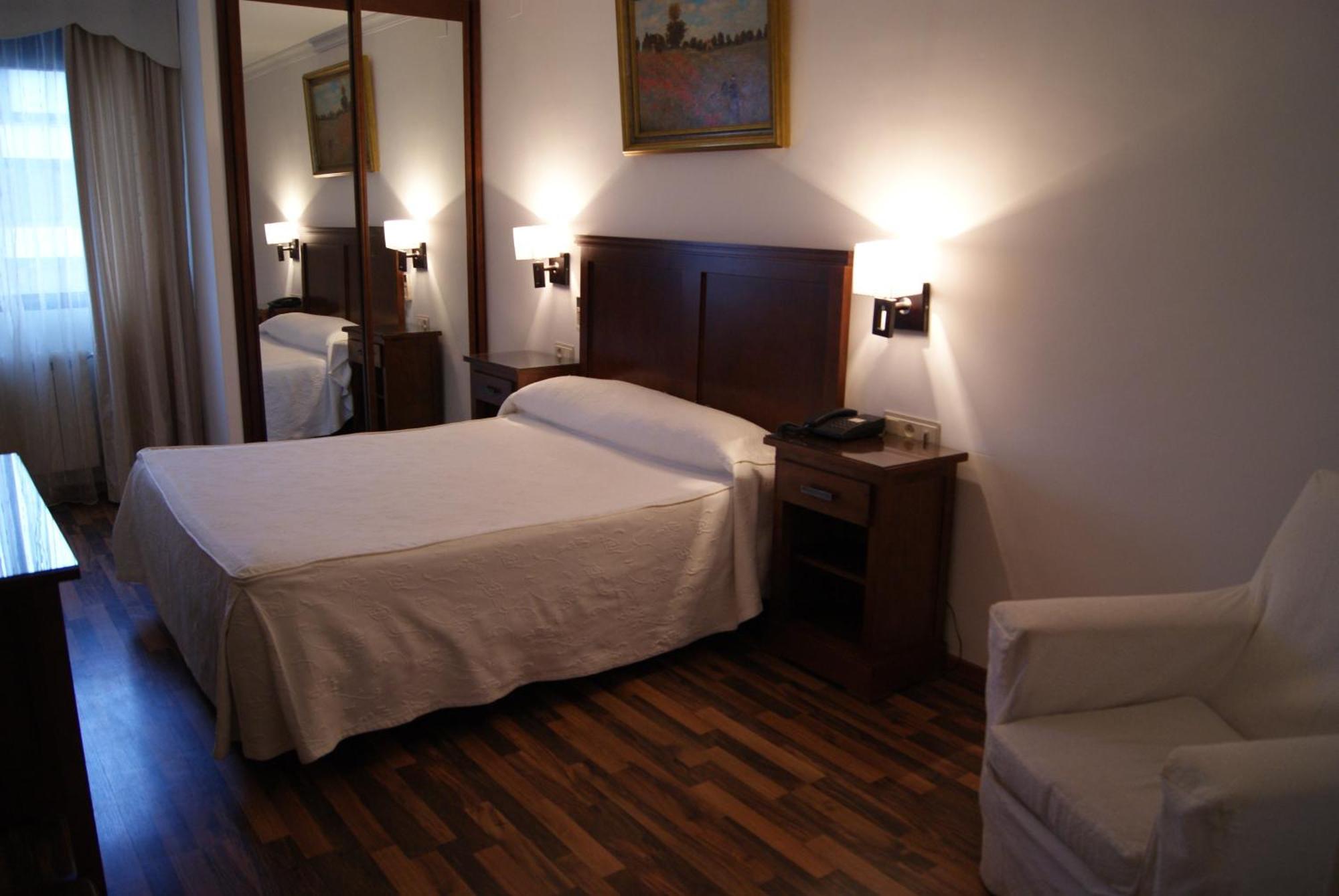 Hotel Mulhacen Guadix Bilik gambar